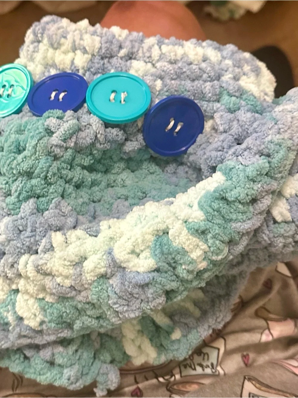 Chunky Knit Peace Sign Bucket Hat Variegated Aqua Blue Marled Festival